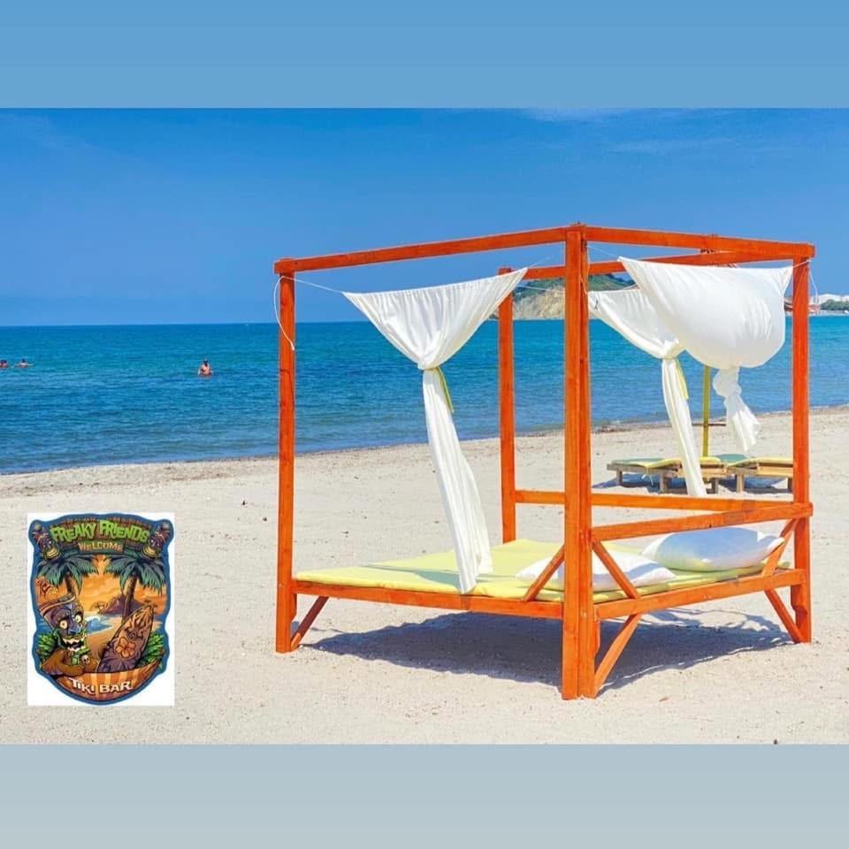 Freaky Friends Bar Campingplatz Durrës