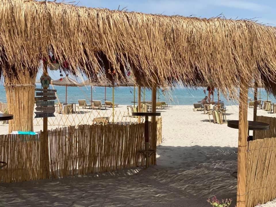 Freaky Friends Bar * Durrës